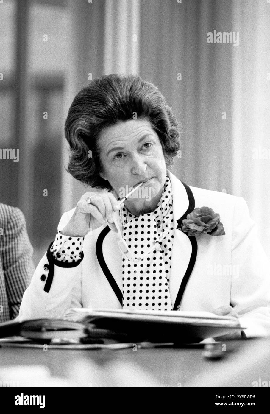 Claudia alta 'Lady Bird' Johnson (1912 - 2007) first lady degli Stati Uniti dal 1963 al 1969 come moglie dell'allora presidente Lyndon B. Johnson. Lady Bird Johnson alla riunione del Consiglio della Fondazione Lyndon B. Johnson. Foto Stock