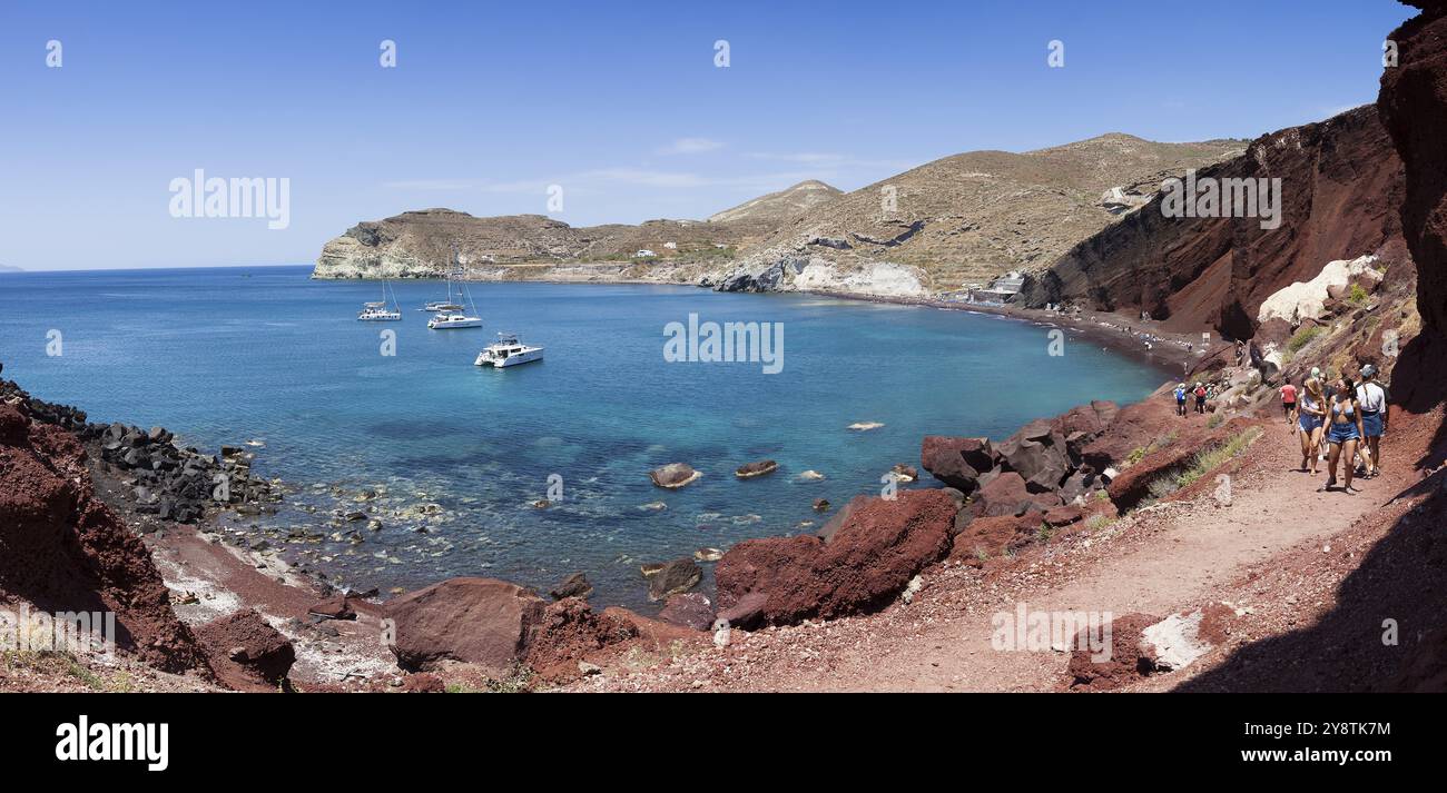 Spiaggia rossa, isole Cicladi di Santorini, Grecia, Europa Foto Stock