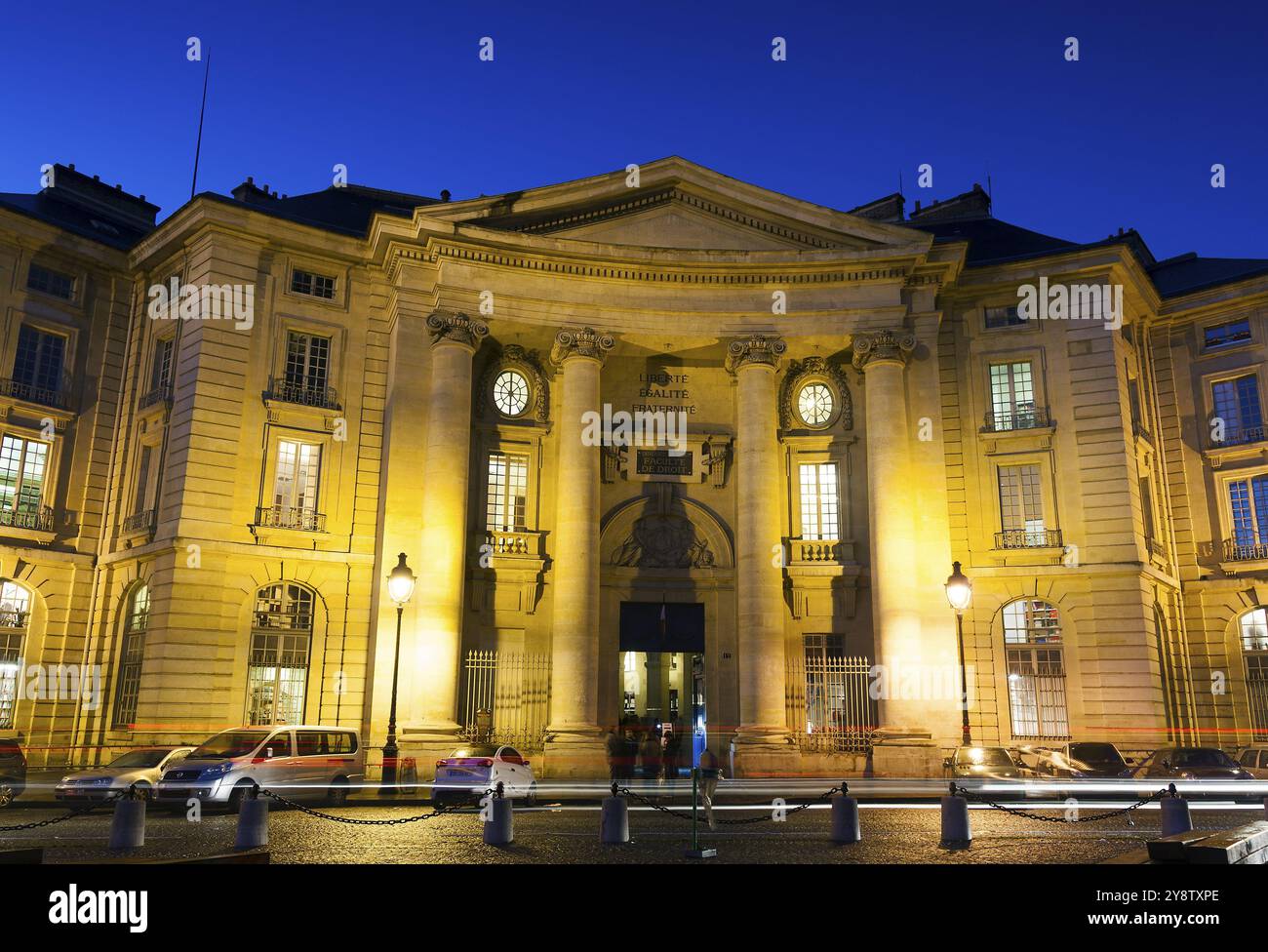 Facciata dell'Università della Sorbona, piazza dei Grands Hommes, Parigi, Ile-de-france, Francia, Europa Foto Stock