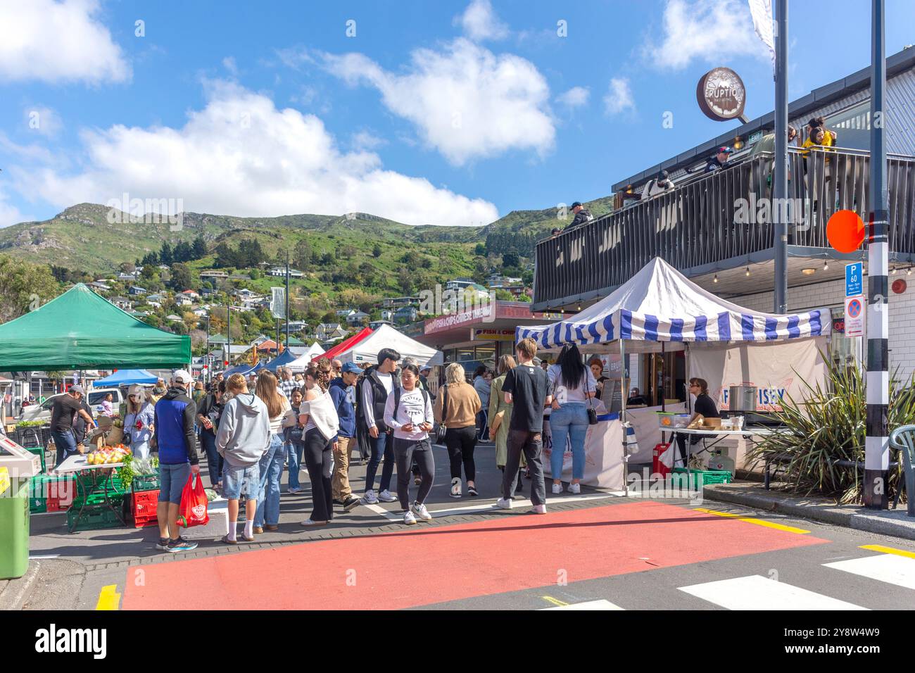 Bancarelle del mercato agricolo di Lyttelton, Lyttelton, Lyttelton Harbour, Banks Peninsula, Canterbury Region, nuova Zelanda Foto Stock