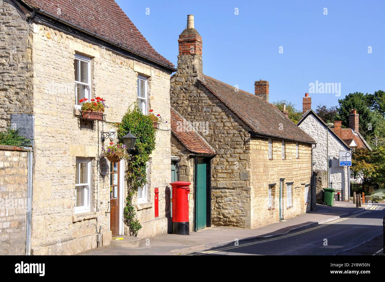 High Street, Wheatley, Oxfordshire, England, Regno Unito Foto Stock