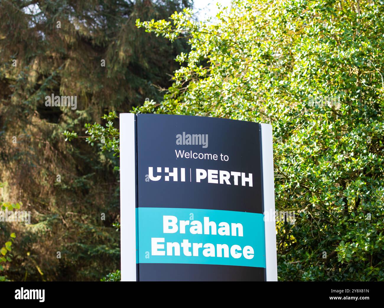 Perth, Scozia. Segui le indicazioni per UHI Perth University Foto Stock