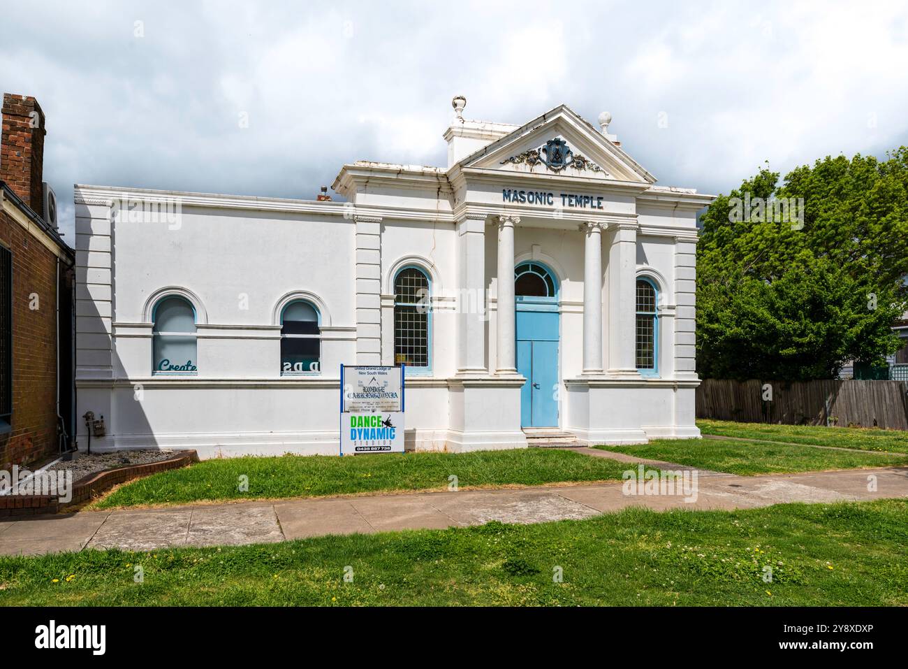 Il tempio massonico in stile classico accademico della Federazione a Blayney, nel nuovo Galles del Sud centro-occidentale, fu costruito nel 1910 Foto Stock
