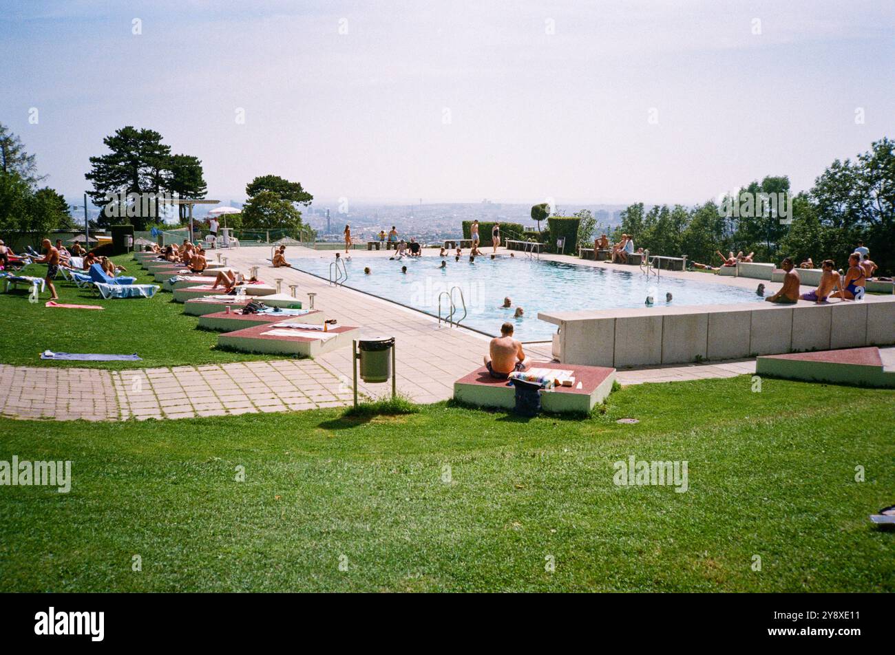 Complesso di piscine all'aperto, Vienna, Austria, Europa. Foto Stock