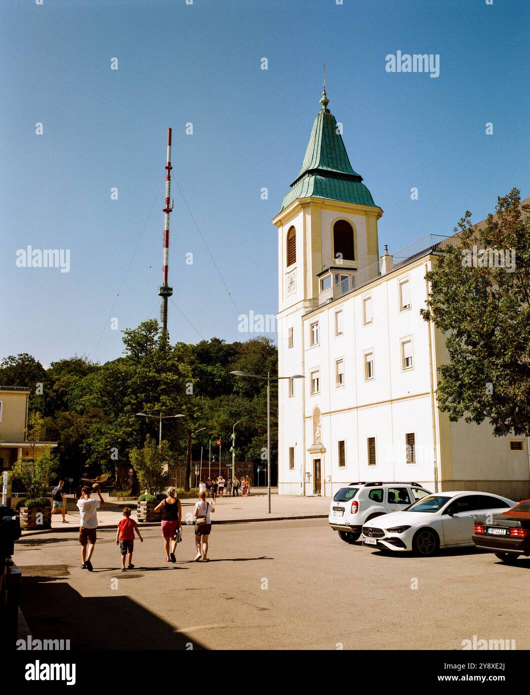 Chiesa di San Giuseppe Kahlenberg nel 19° distretto di Vienna, parte della Wienerwald (boschi viennesi), Vienna Austria. Foto Stock