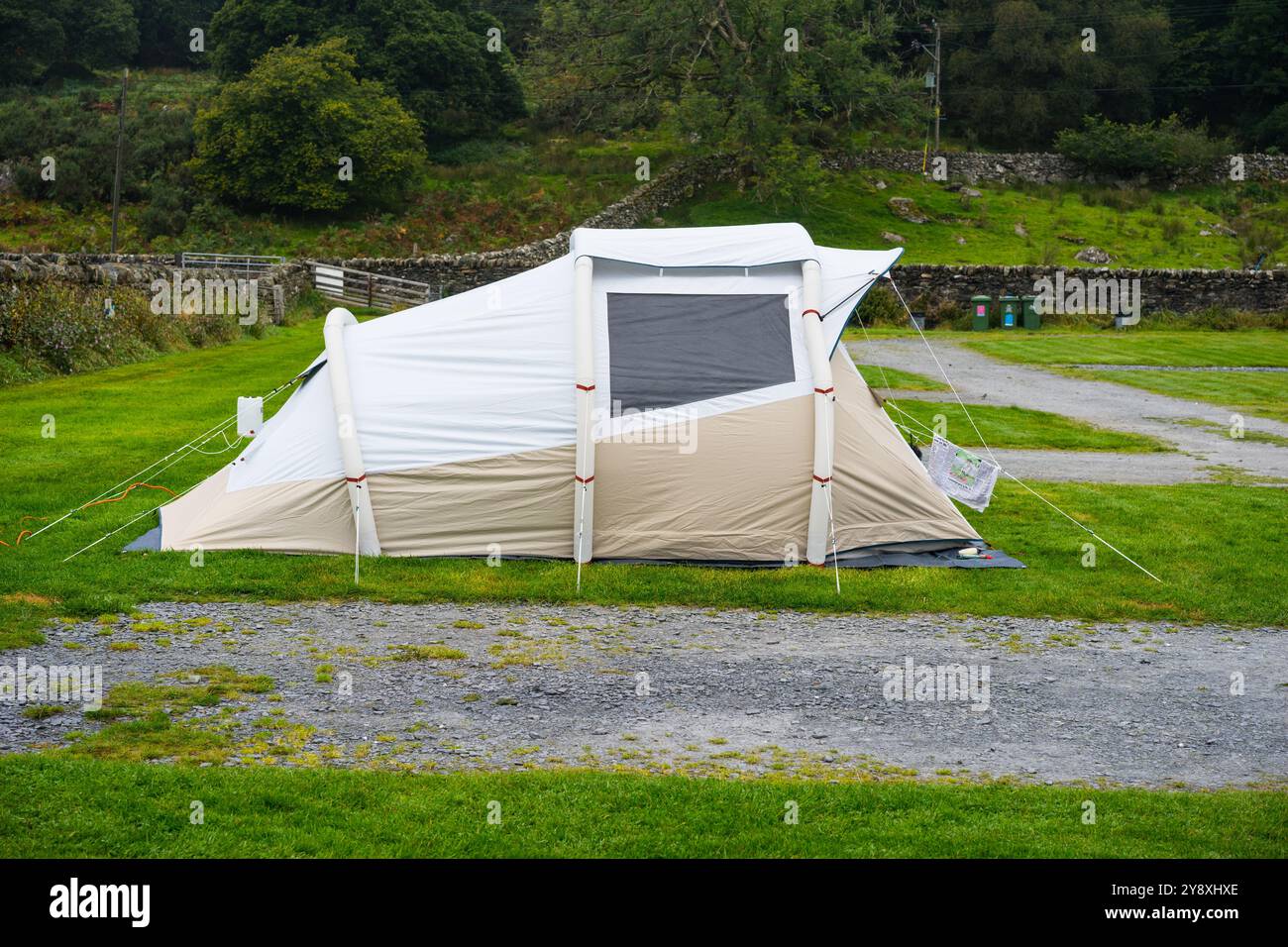 Tenda pneumatica presso il campeggio North Wales, Regno Unito. Foto Stock