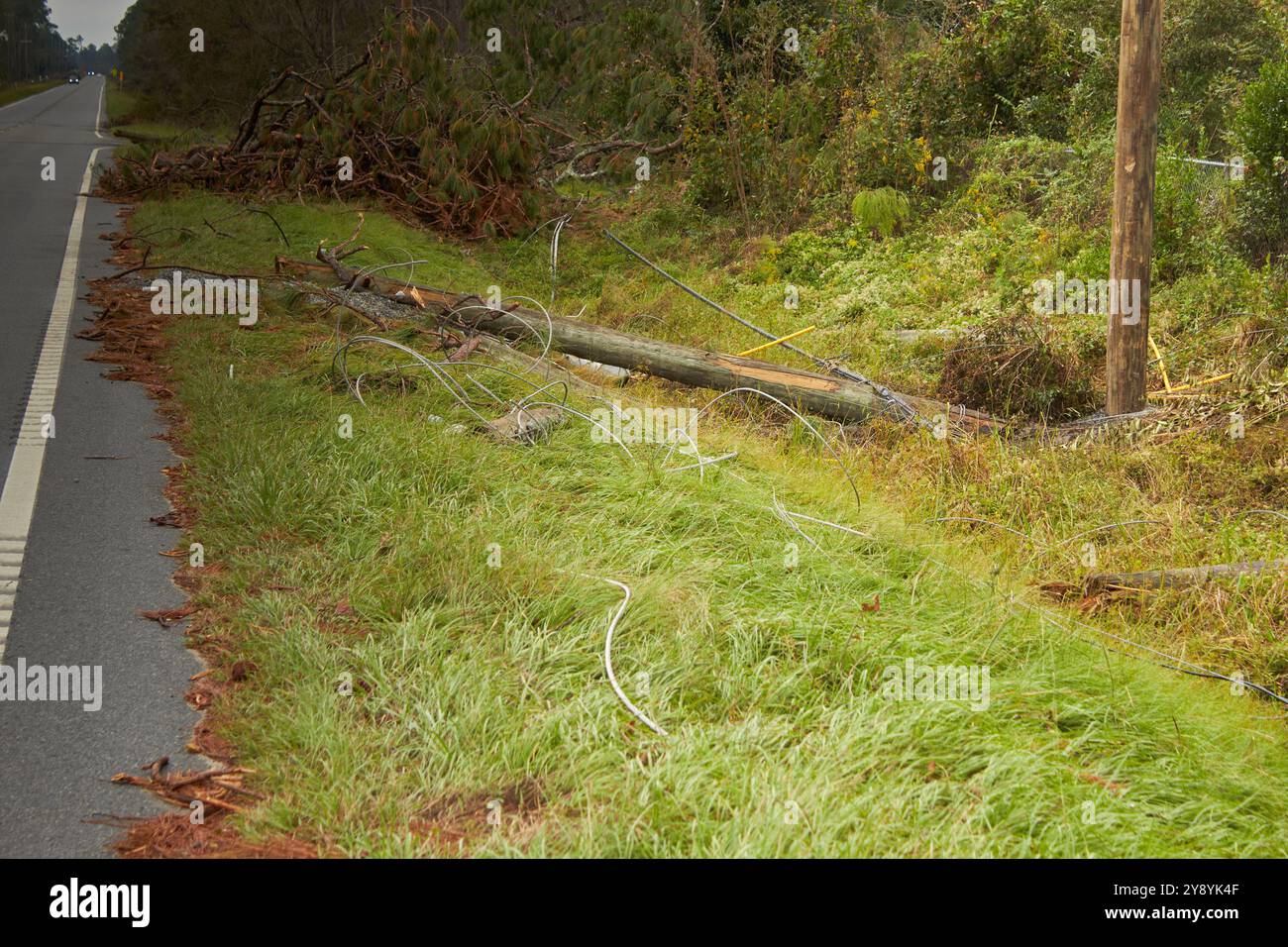 Danni alle proprietà dell'uragano Helene il giorno dopo l'uragano della Georgia del Sud, Stati Uniti. Mostrando danni e detriti. Le conseguenze di un uragano di categoria 4!!!!! Foto Stock