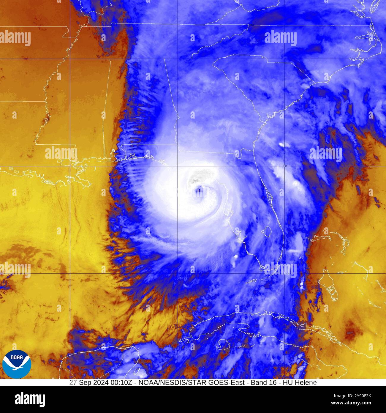 Immagine satellitare NOAA dell'uragano Helene come una tempesta di mostro di categoria 4 prima di atterrare in Florida il 26 settembre 2024. Foto Stock