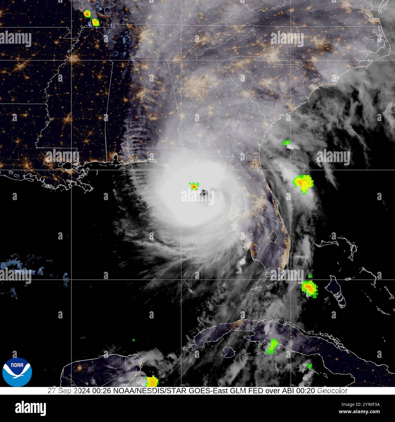 Immagine satellitare NOAA dell'uragano Helene come una tempesta di mostro di categoria 4 prima di atterrare in Florida il 26 settembre 2024. Foto Stock