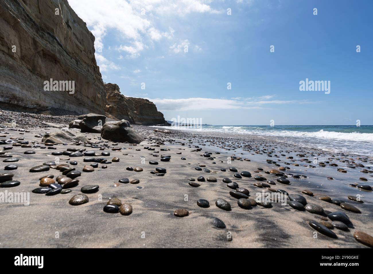 Costa rocciosa presso la riserva naturale statale di Torrey Pines vicino a San Diego, California. Foto Stock