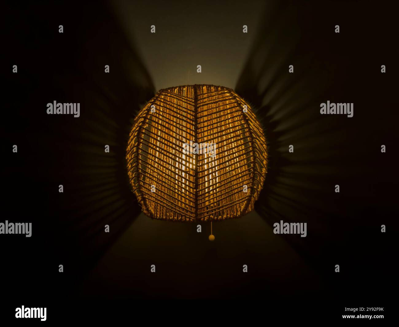 Primo piano dell'impianto di illuminazione a parete Foto Stock