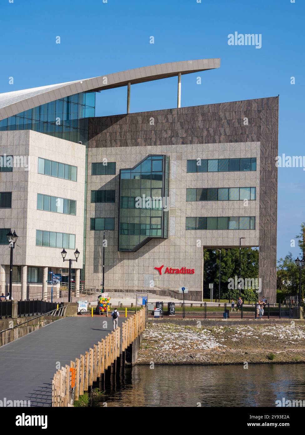 Atradius Insurance Company, UK and Ireland HQ, Cardiff Bay, Cardiff, Wales, UK, GB. Foto Stock