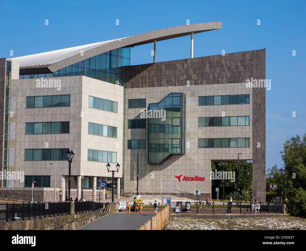 Atradius Insurance Company, UK and Ireland HQ, Cardiff Bay, Cardiff, Wales, UK, GB. Foto Stock