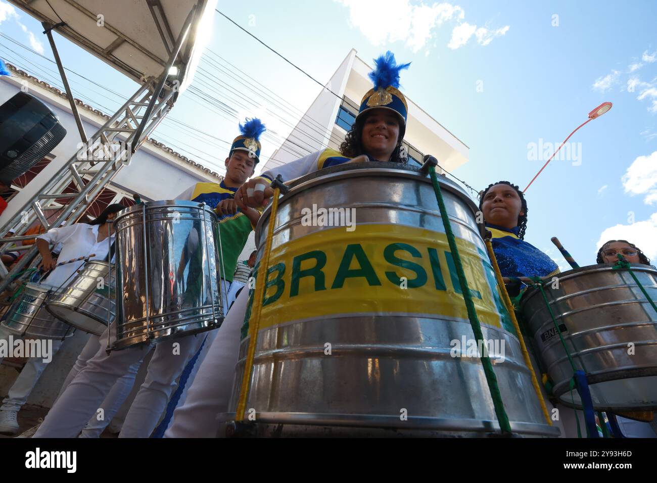 Boninal, bahia, brasile - 2 ottobre 2024: Banda di marcia da una scuola pubblica di Bahia. Foto Stock