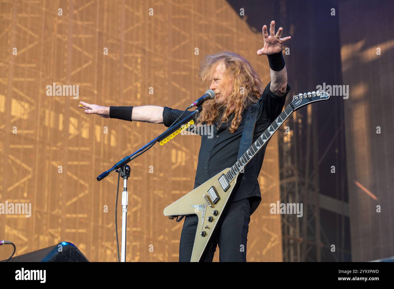 27 giugno 2024: Dave Mustaine si esibisce con i Megadeth all'Hellfest Open Air festival di Clisson, in Francia Foto Stock