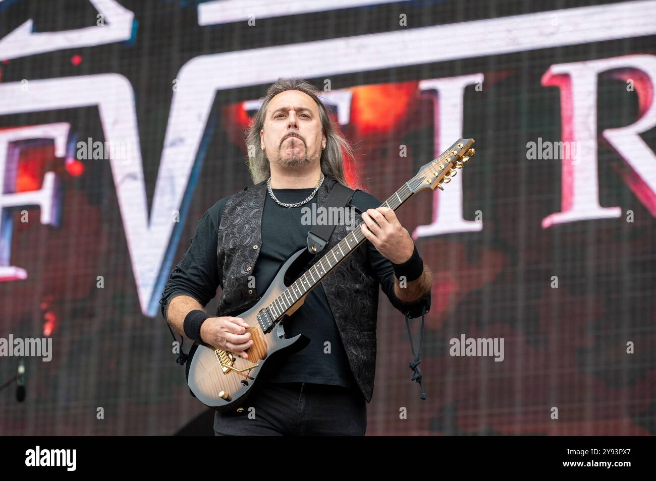 29 giugno 2024: Roberto De Micheli si esibisce con Rhapsody of Fire all'Hellfest Open Air festival di Clisson, in Francia Foto Stock