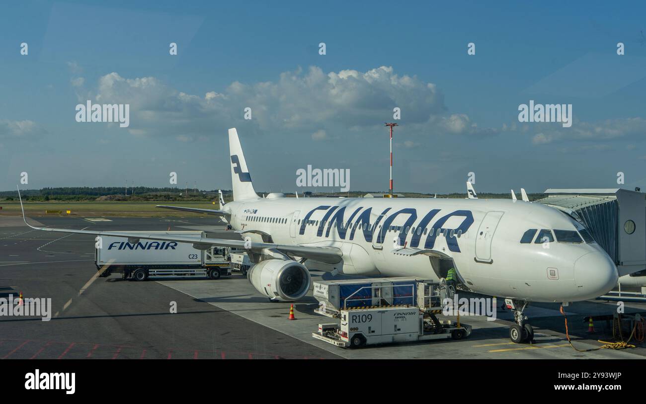 Aereo della compagnia aerea Finnair all'aeroporto internazionale di Helsinki, Helsinki, Finlandia, Europa Foto Stock