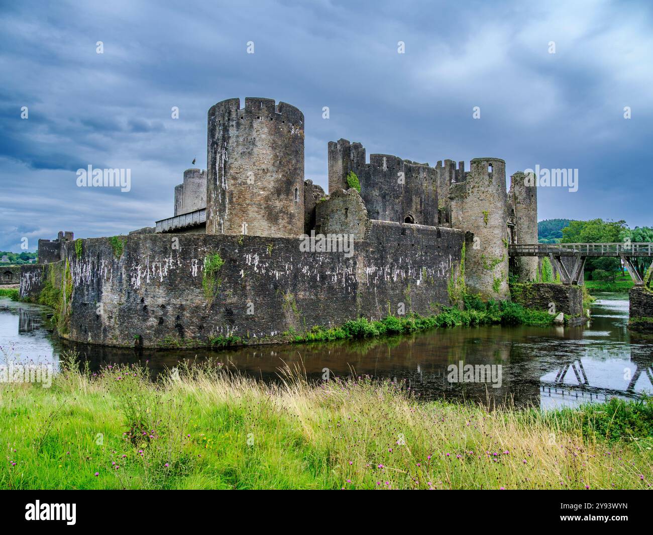 Caerphilly Castle, Caerphilly, Gwent, Galles, Regno Unito, Europa Foto Stock