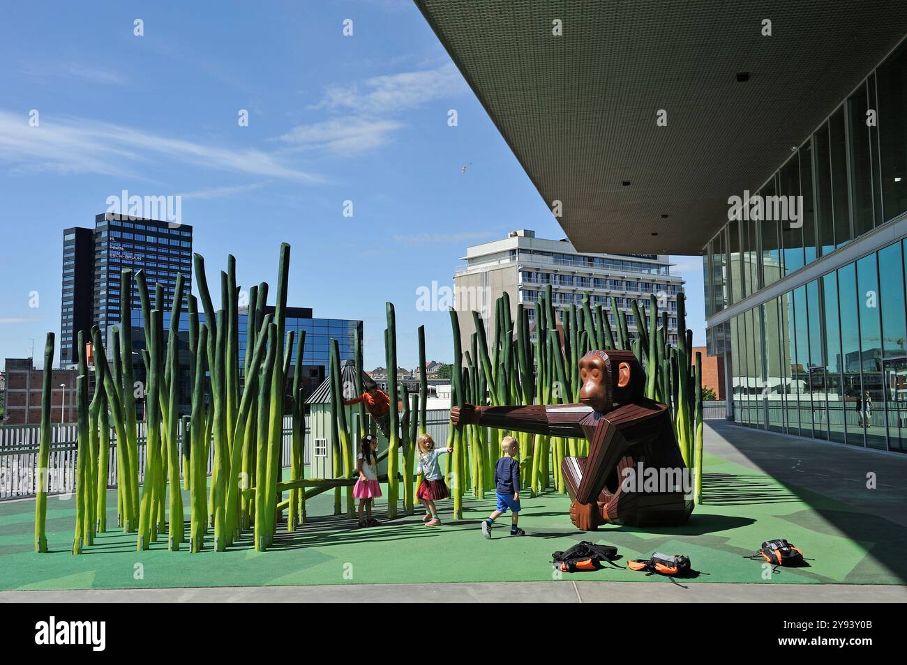 Playground of Dokk1, di Schmidt Hammer Lassen Architects, Library and Citizens' Services sul lungomare urbano di Aarhus, penisola dello Jutland, Danimarca Foto Stock