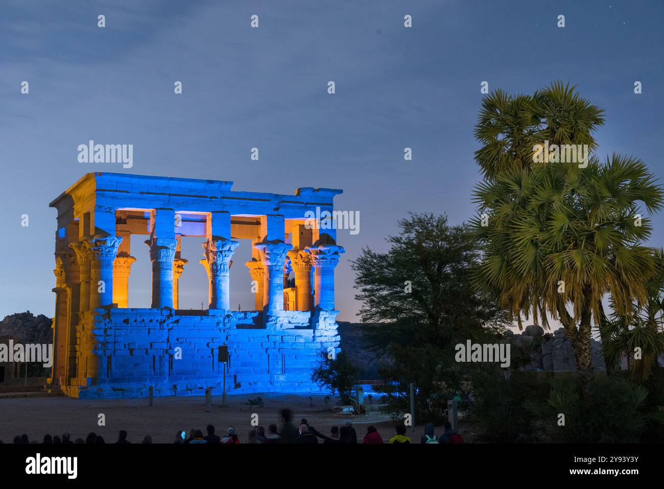 Spettacolo di suoni e luci al Tempio di file, chiosco di Traiano, sito patrimonio dell'umanità dell'UNESCO, isola di Agilkia, Assuan, Egitto, Nord Africa, Africa Foto Stock