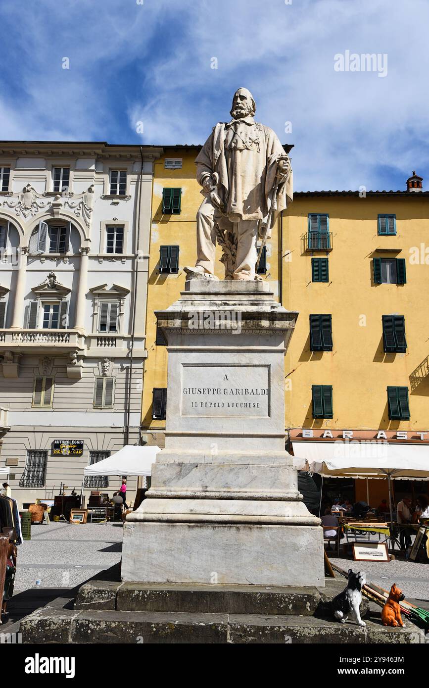 Lucca, Italia. 15 settembre 2024. Le vecchie strade e piazze di Lucca in Toscana, Italia. Foto di alta qualità Foto Stock