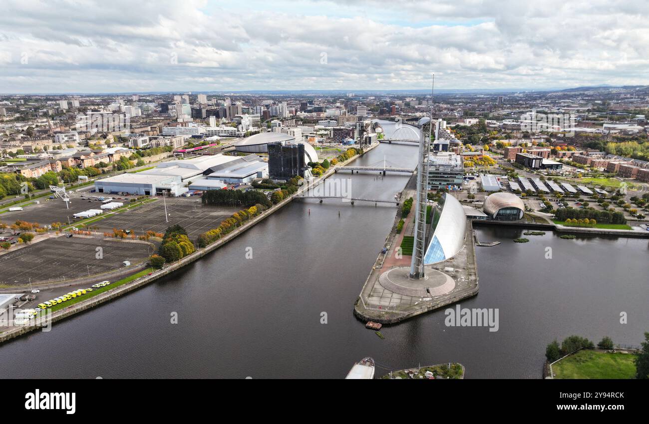 Vista aerea del Glasgow Science Centre e del campus SECC di Glasgow Foto Stock