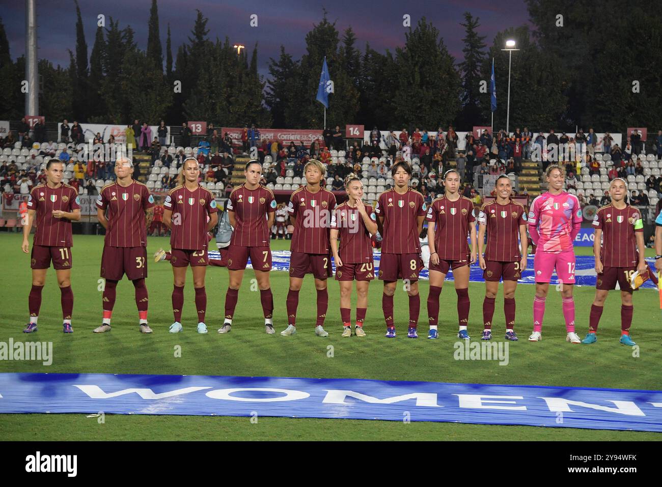 Roma, Italia. 8 ottobre 2024. IN QUALITÀ DI Roma durante la UEFA Women's Champions League 2024/2025 gruppo A tra AS Roma e Wolfsburg allo stadio tre Fontane di Roma l'8 ottobre 2024. Sport - calcio. (Foto di Fabrizio Corradetti/LaPresse) credito: LaPresse/Alamy Live News Foto Stock