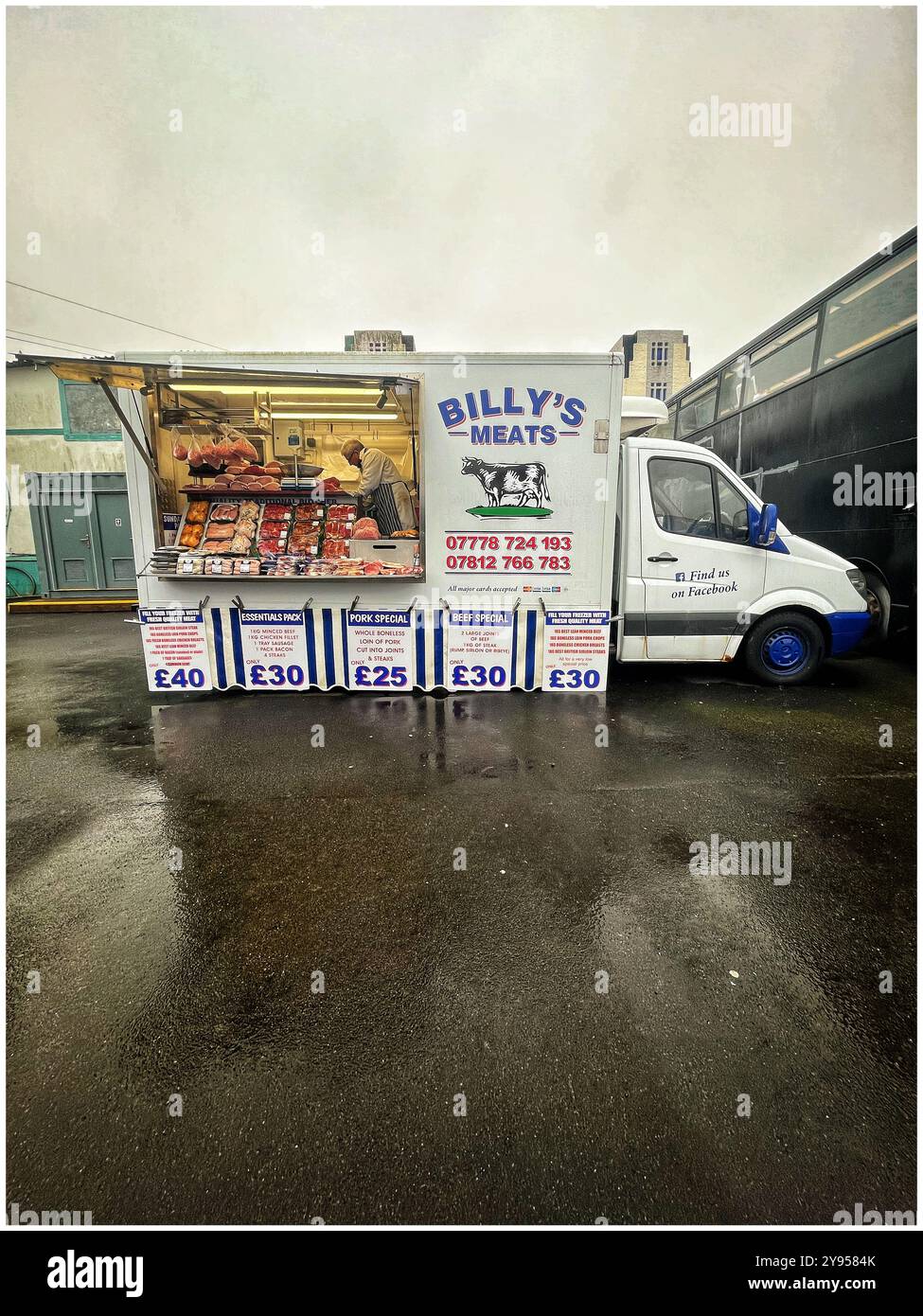 Billy’s Meats furgone di macelleria mobile, commerciando a Mannings Amusements, Felixstowe, Suffolk Foto Stock