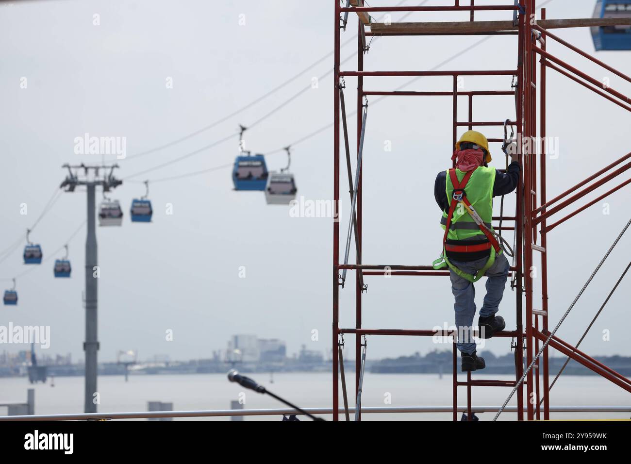 GYE OBRAS MAAC Guayaquil, martedì 8 ottobre 2024 il presidente Daniel Noboa non è andato al Museo di Antropologia e Arte Contemporanea, dove doveva visitare e verificare i progressi e il miglioramento delle infrastrutture, invece il Ministro della Cultura Romina Munoz e il Governatore Vicente Auad, erano presenti foto CÃ sar Munoz API Guayaquil Guayas Guayas Guayas Ecuador ACE GYE OBRASMAAC 2aead3ceb0ceb8b84 Copyright xCÃ Foto Stock