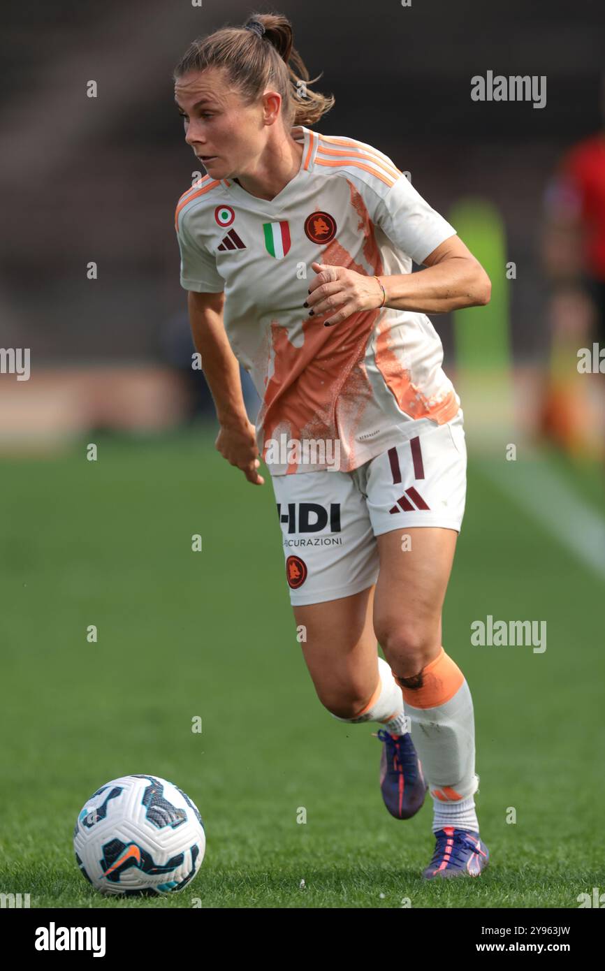 Milano, Italia. 5 ottobre 2024. Emilie Haavi di AS Roma durante la partita di serie A femminile all'Arena Civica Gianni Brera, Milano. Il credito per immagini dovrebbe essere: Jonathan Moscrop/Sportimage Credit: Sportimage Ltd/Alamy Live News Foto Stock