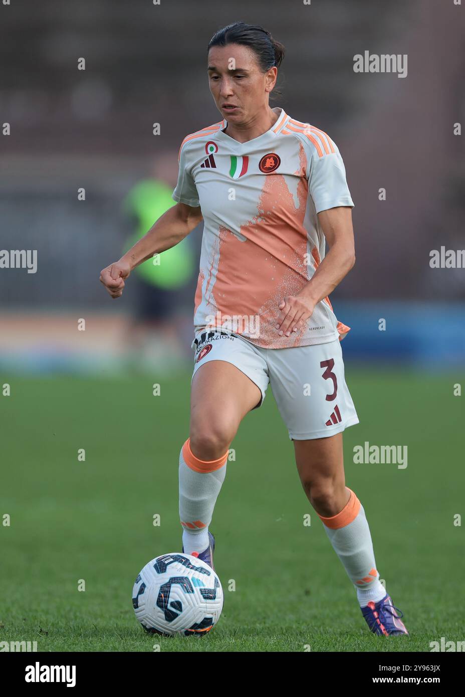 Milano, Italia. 5 ottobre 2024. Lucia di Guglielmo della AS Roma durante la partita di serie A femminile all'Arena Civica Gianni Brera, Milano. Il credito per immagini dovrebbe essere: Jonathan Moscrop/Sportimage Credit: Sportimage Ltd/Alamy Live News Foto Stock