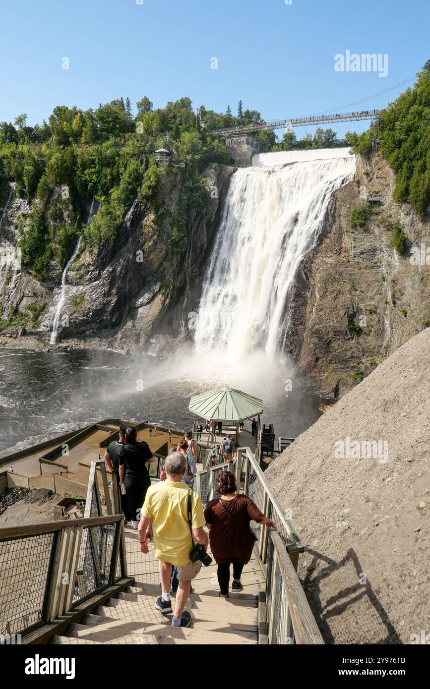 Canada, Quebec, Montmorency Falls Park: Vista delle cascate Montmorency alla foce del fiume Montmorency alla foce del fiume Montmorency Foto Stock