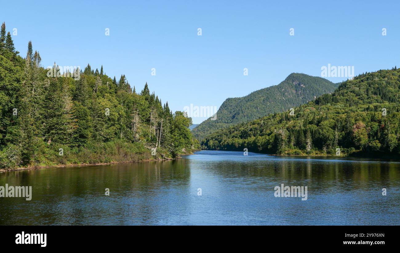 Canada, Quebec: Parco nazionale Jacques-Cartier (1981). Con una superficie di 670 km2, il Parco Nazionale Jacques-Cartier si trova nel Laurentian Moun Foto Stock
