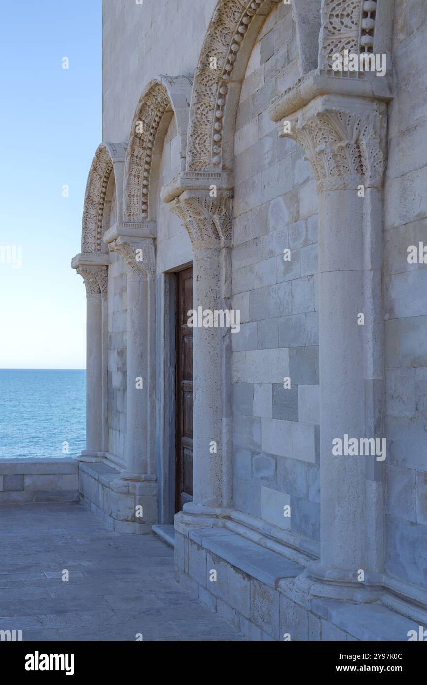 Cattedrale di San Nicola Pellegrino, Trani, Puglia, Italia meridionale Foto Stock