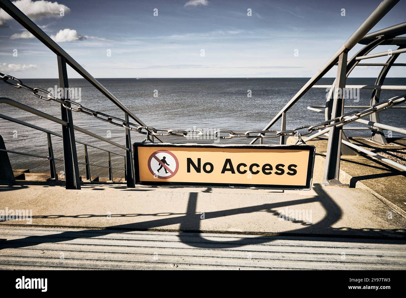 Non c'è accesso alla spiaggia con l'alta marea a Cleveleys, Regno Unito Foto Stock