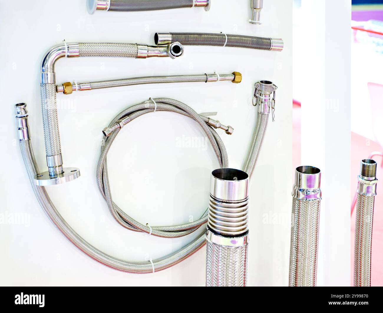 Soffietti flessibili metallici in acciaio inox Foto Stock