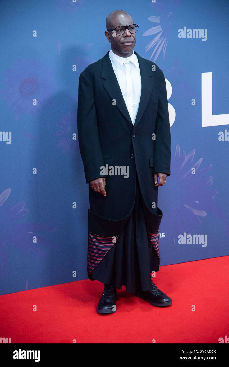 Londra, Regno Unito. 09 ottobre 2024. Nella foto: Il regista Steve McQueen partecipa al gala di apertura di "The Blitz" al 68° BFI London Film Festival alla Royal Festival Hall di Southbank. Credito: Justin ng/Alamy Live News Foto Stock