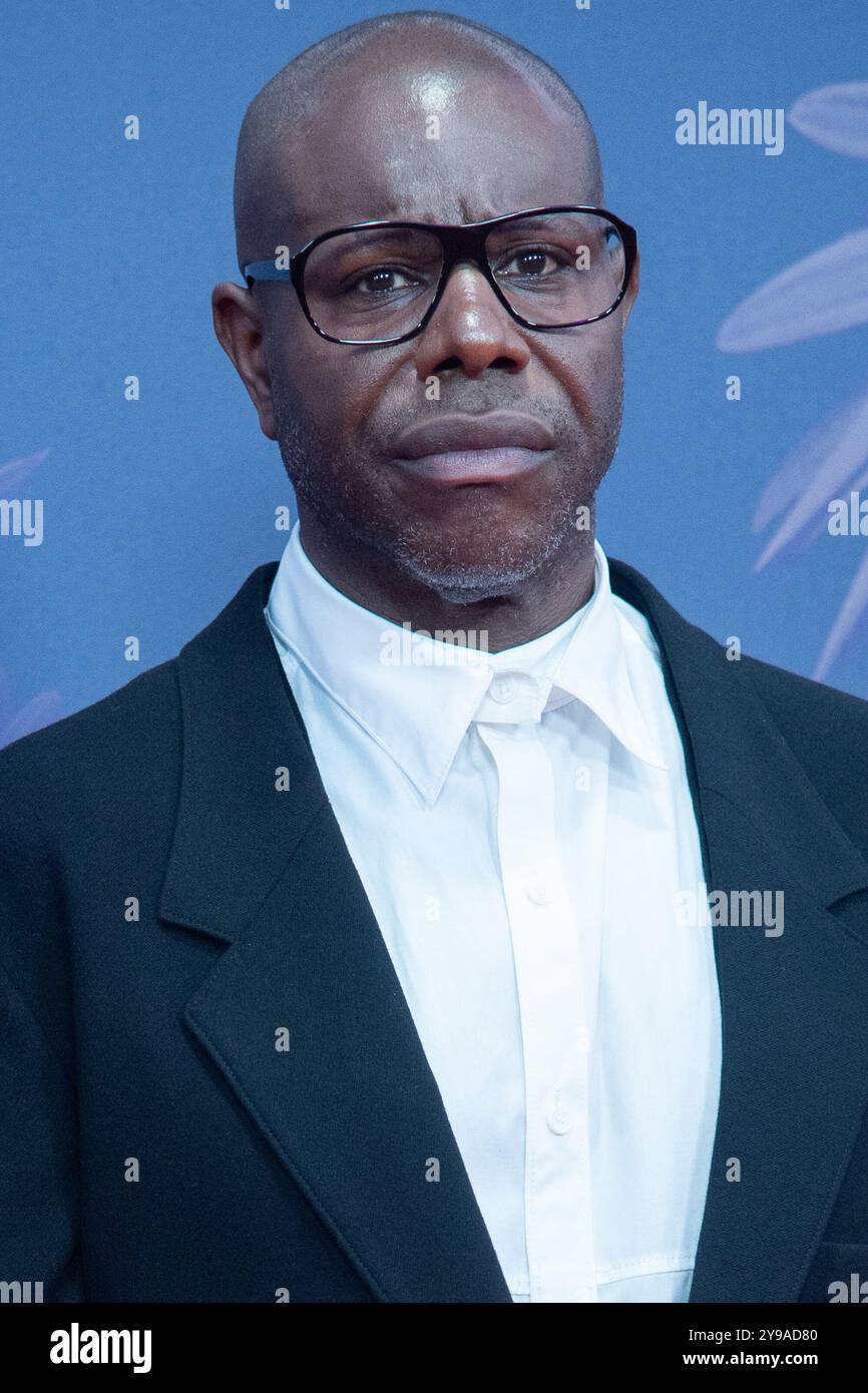 Londra, Regno Unito. 09 ottobre 2024. Nella foto: Il regista Steve McQueen partecipa al gala di apertura di "The Blitz" al 68° BFI London Film Festival alla Royal Festival Hall di Southbank. Credito: Justin ng/Alamy Live News Foto Stock