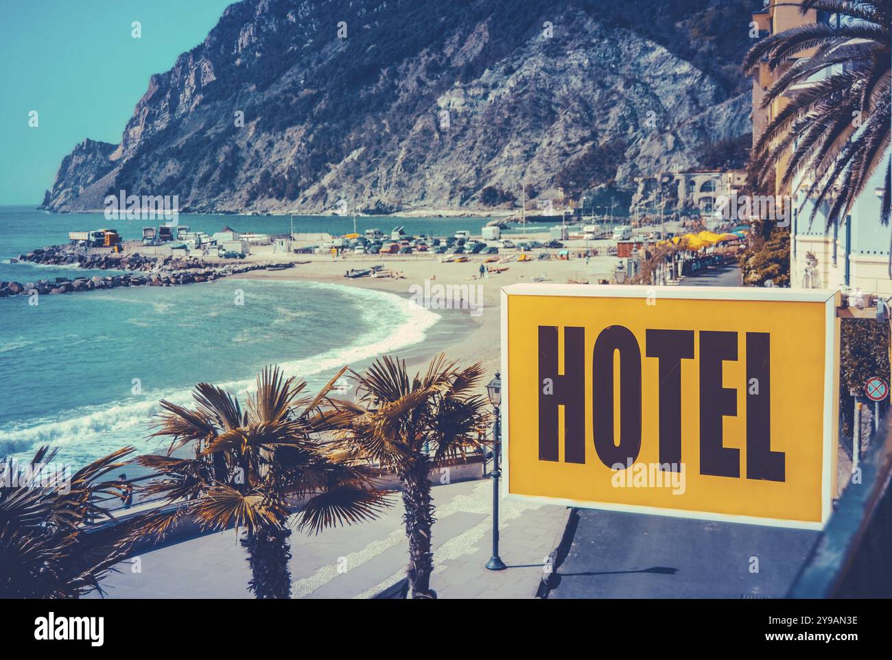 Foto retrò filtrata Di Un cartello dell'hotel Vintage Beach Foto Stock