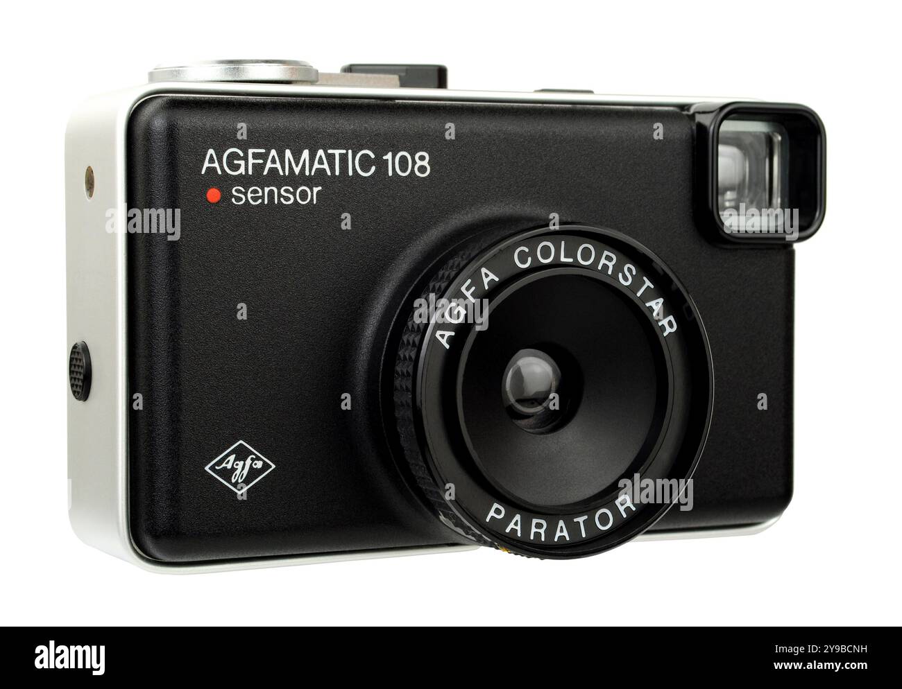 Fotocamera analogica compatta Agfamatic 108 a cartuccia a pellicola 128 con obiettivo fisso Agfa colorstar F11 da 40 mm fisso e otturatore paratore Foto Stock