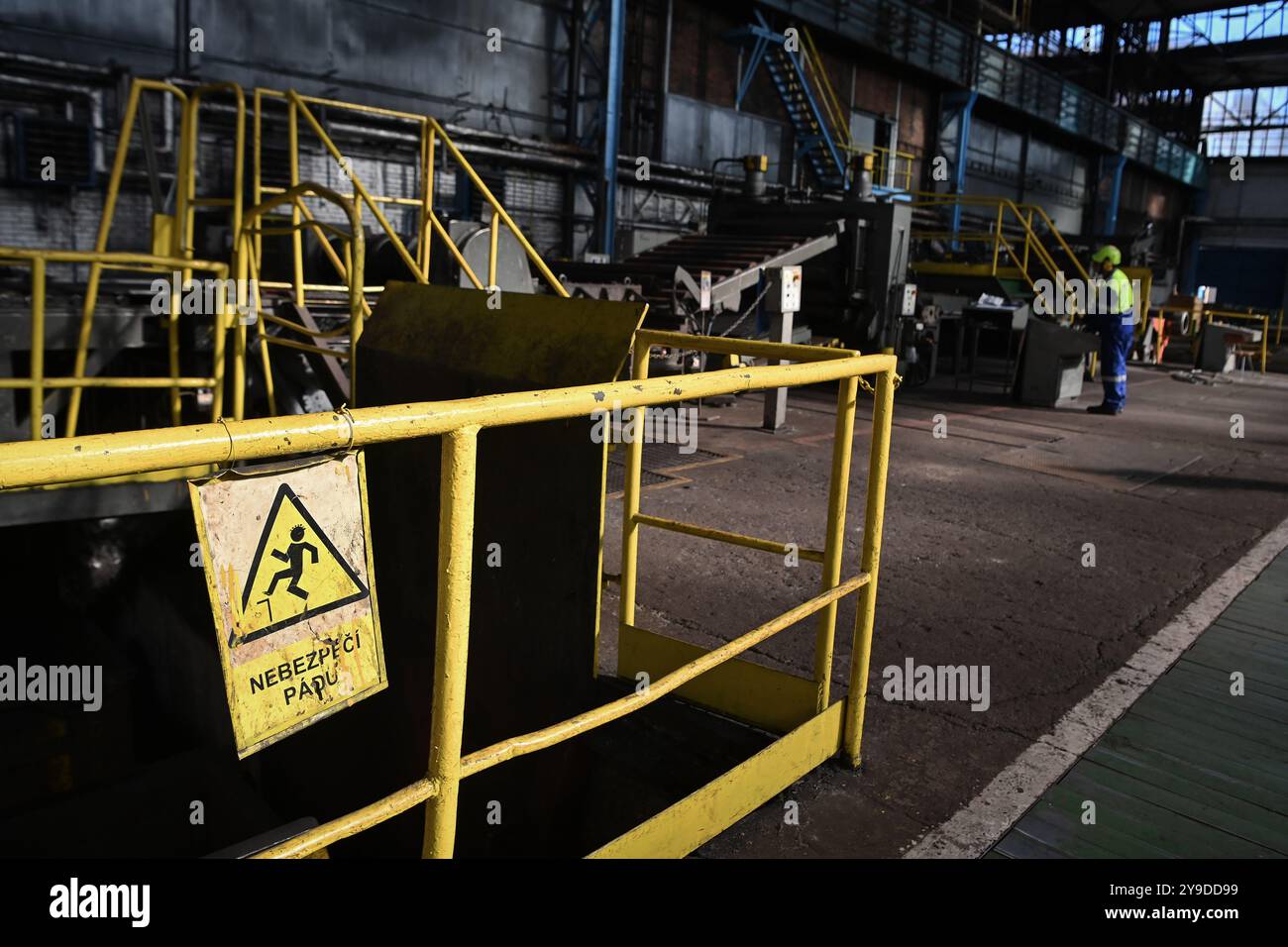 Ostrava, Repubblica Ceca. 10 ottobre 2024. Grazie al finanziamento dei pedaggi, Liberty Ostrava riprende la produzione in impianti per tubi e laminatoi per prodotti piani, con 1.350 posti di lavoro da mantenere, Ostrava, regione Moravia-Slesia, 10 ottobre 2024. Crediti: Jaroslav Ozana/CTK Photo/Alamy Live News Foto Stock