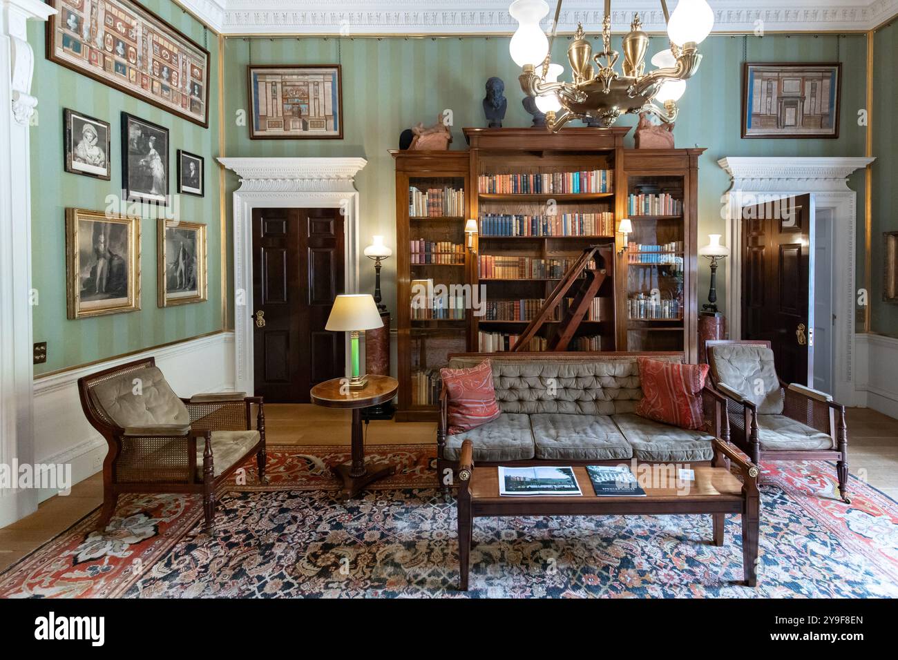 La biblioteca di Spencer House. Una casa storica a Londra appartenente alla famiglia Spencer. Foto Stock