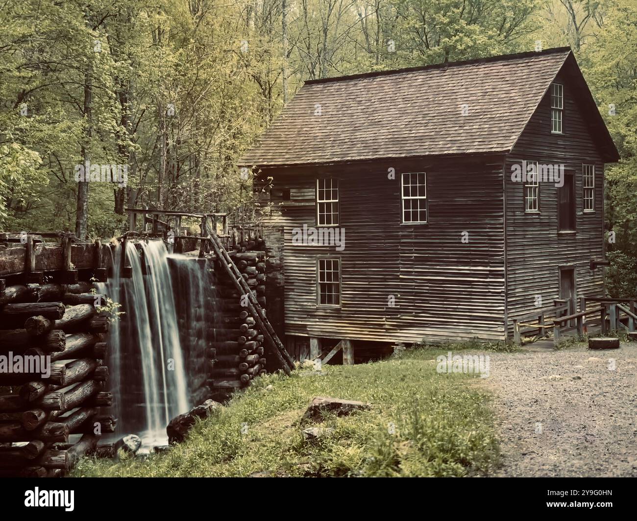 Mingus Mill nel Great Smoky Mountains National Park, Cherokee, North Carolina - Immagine stock catturata con smartphone