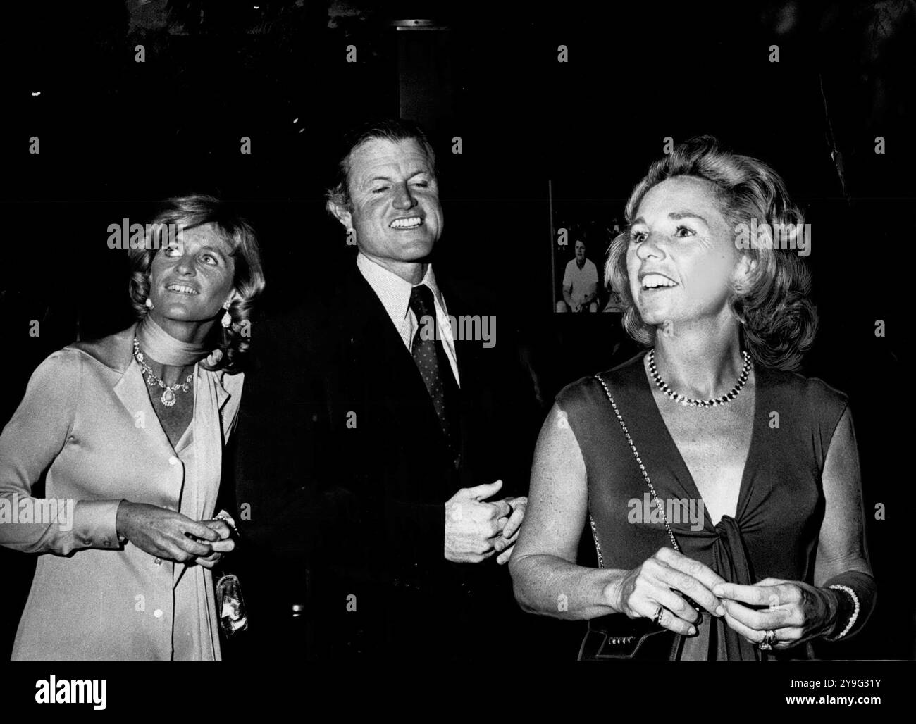 15 maggio 1975, Washington, Distretto di Columbia, USA: Senatore TED KENNEDY ed ETHEL KENNEDY (R) ad un evento a Washington. (Credit Image: © Keystone Press Agency/ZUMA Press Wire) SOLO PER USO EDITORIALE! Non per USO commerciale! Foto Stock