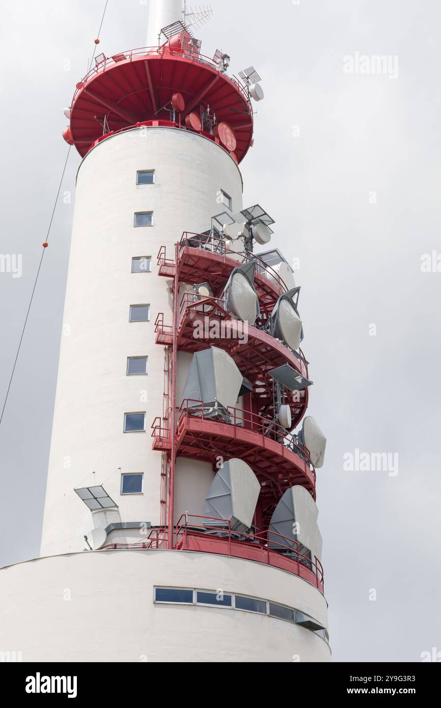 Dobratsch Transmitter Tower, una torre radio sul monte Dobratsch vicino a Villach, Carinzia, Austria Foto Stock