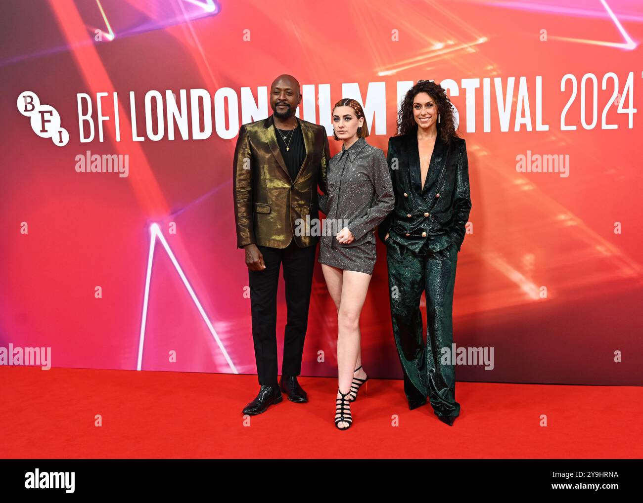 LONDRA, REGNO UNITO. 10 ottobre 2024. Georgie Buckland, Matt Henry e Amy di Bartolomeo partecipano al "Elton John: Never Too Late" Headline Gala - 68° BFI London Film Festival a Londra, Regno Unito. (Foto di 李世惠/SEE li/Picture Capital) credito: Vedi li/Picture Capital/Alamy Live News Foto Stock