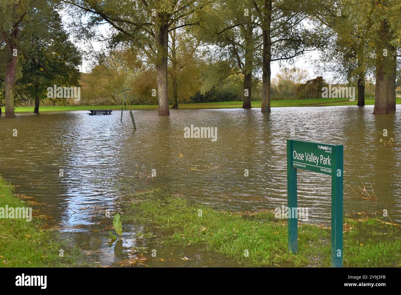 Allagamento all'Ouse Valley Park di Milton Keynes. Foto Stock