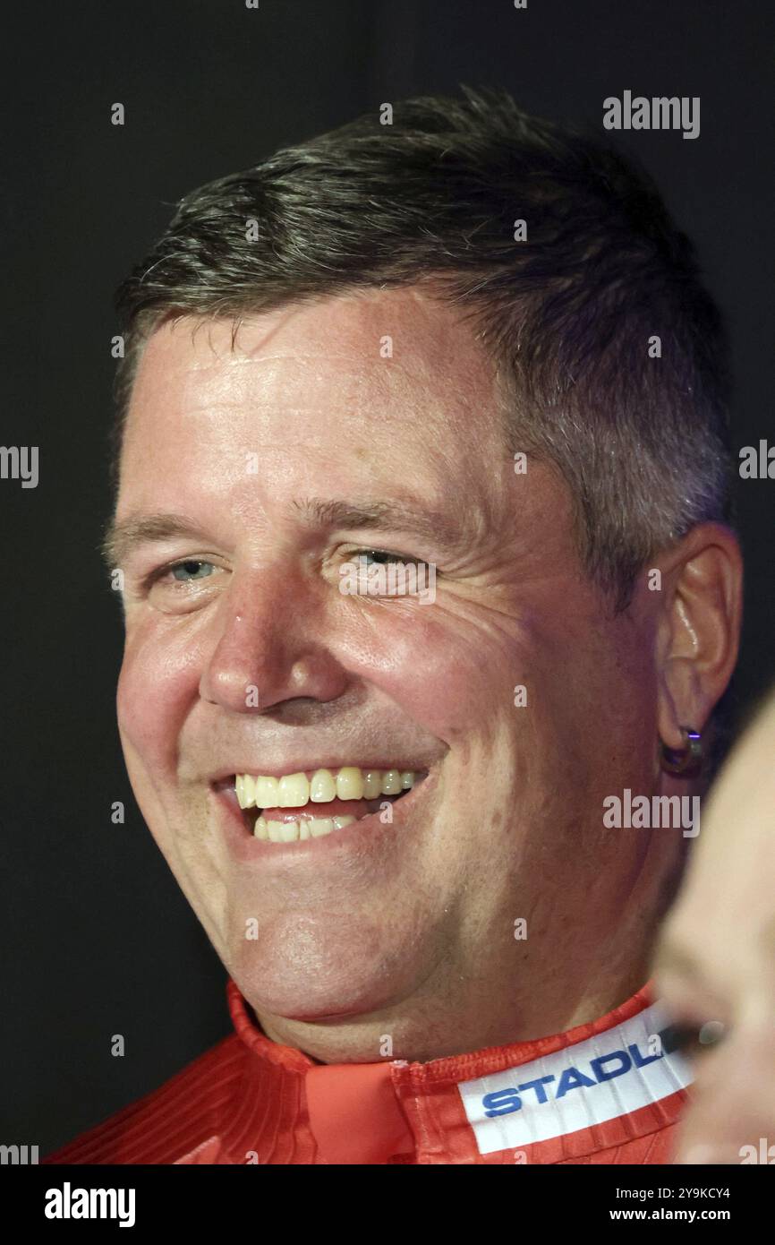 Campione olimpico di Bob Beat Hefti Svizzera all'apertura dello scivolo di velocità Vikinglop all'Europapark Rust alla conferenza stampa per il 2023 Foto Stock