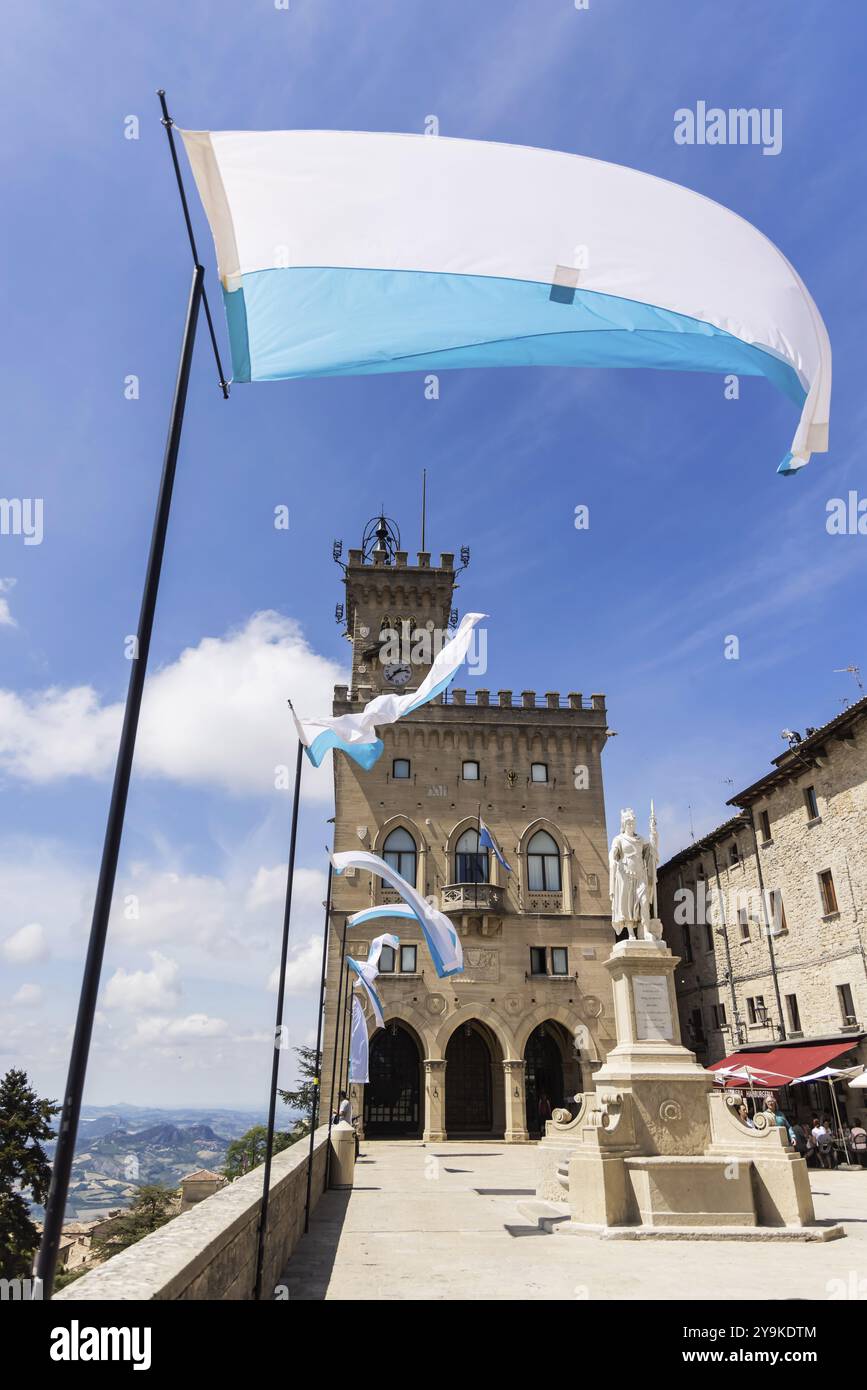 Palazzo pubblico San Marino, sede del Consiglio grande e generale, del parlamento e del governo. Punto di riferimento di San Marino Foto Stock