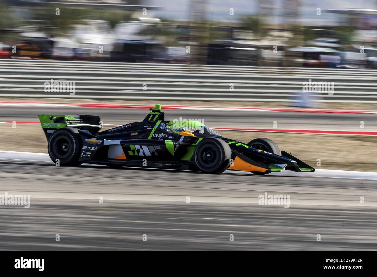 ROMAIN GROSJEAN (77) di Ginevra, Svizzera, guida attraverso i turni durante una sessione di prove per l'inaugurale Thermal Club $1 Million Challenge at Foto Stock